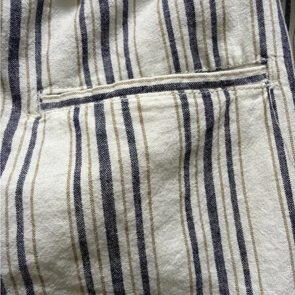 a.n.a Ivory & Blue Striped High Waist Paper Bag  Shorts Size Large Linen Blend - Picture 9 of 9